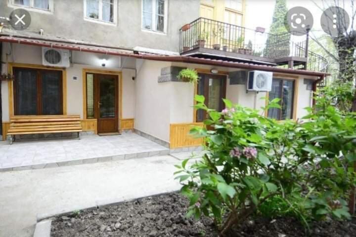 Михаил 1 Tbilisi Exterior photo